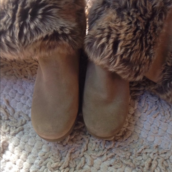 Boots - Picture 4 of 4